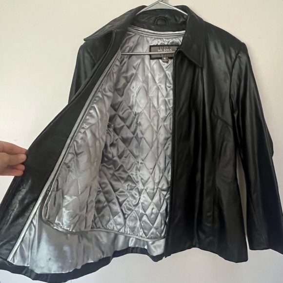 Wilsons Black Leather Jacket Women’s XL Full Zip Insulated Classic Edgy Chic - Picture 8 of 13